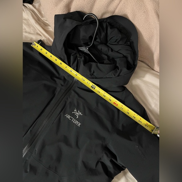 Arcteryx Fission SV Jacket Size Large - Picture 12 of 13